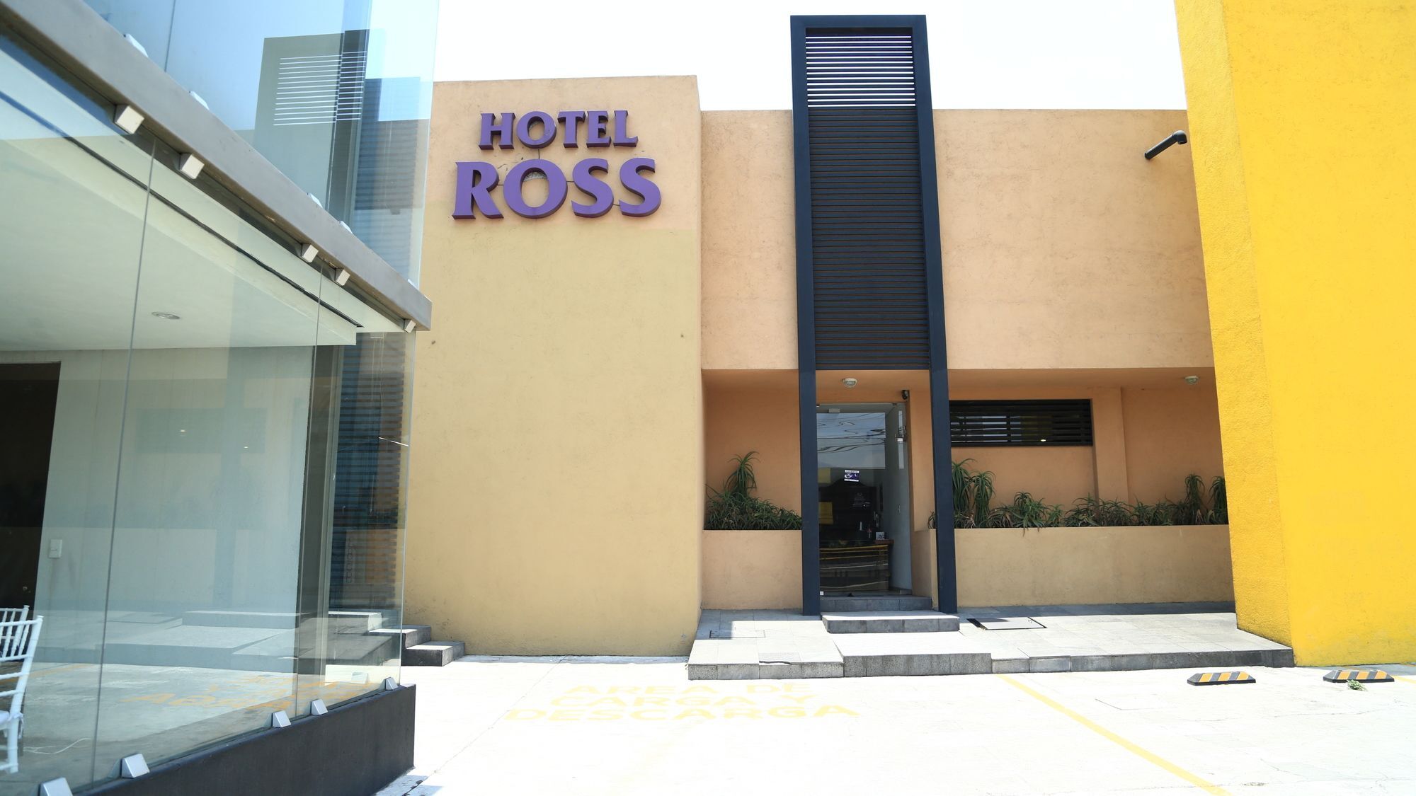 Hotel Ross موروليا المظهر الخارجي الصورة